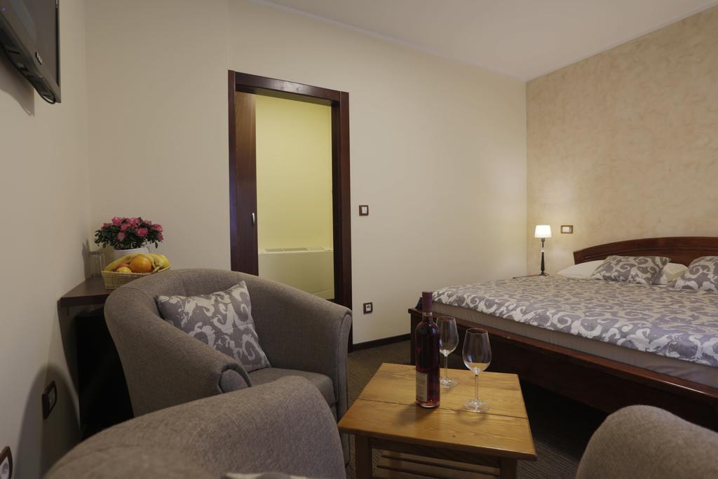 Accommodation Tara Beograd Ngoại thất bức ảnh