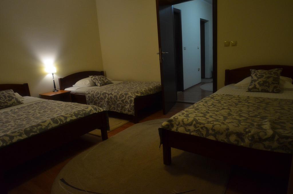 Accommodation Tara Beograd Ngoại thất bức ảnh
