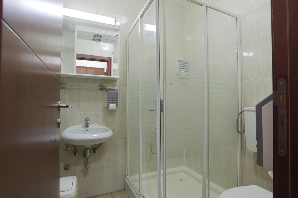 Accommodation Tara Beograd Ngoại thất bức ảnh